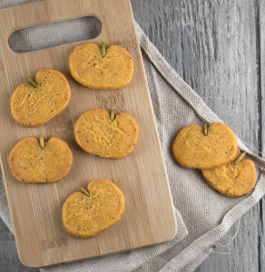 Rosemary Cheddar Crackers